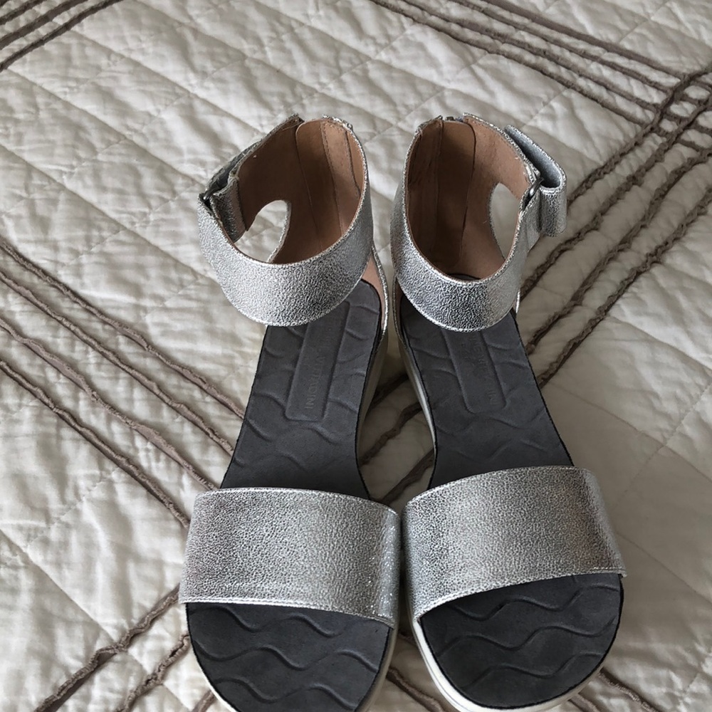Adrienne Vittadini Sport shoes